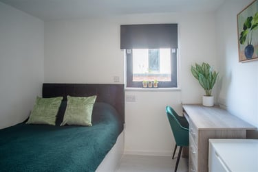 4 bed flat, Derby Road, Radford, Nottingham, NG71LR - Image 2